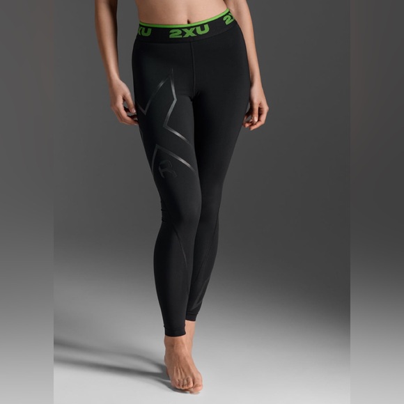 2XU Recovery compression Tights Women’s black medium - Picture 1 of 5